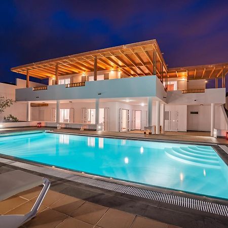 Villa Dedalos - A Luxury Large Villa With A Heated Pool In Puerto Calero Zewnętrze zdjęcie