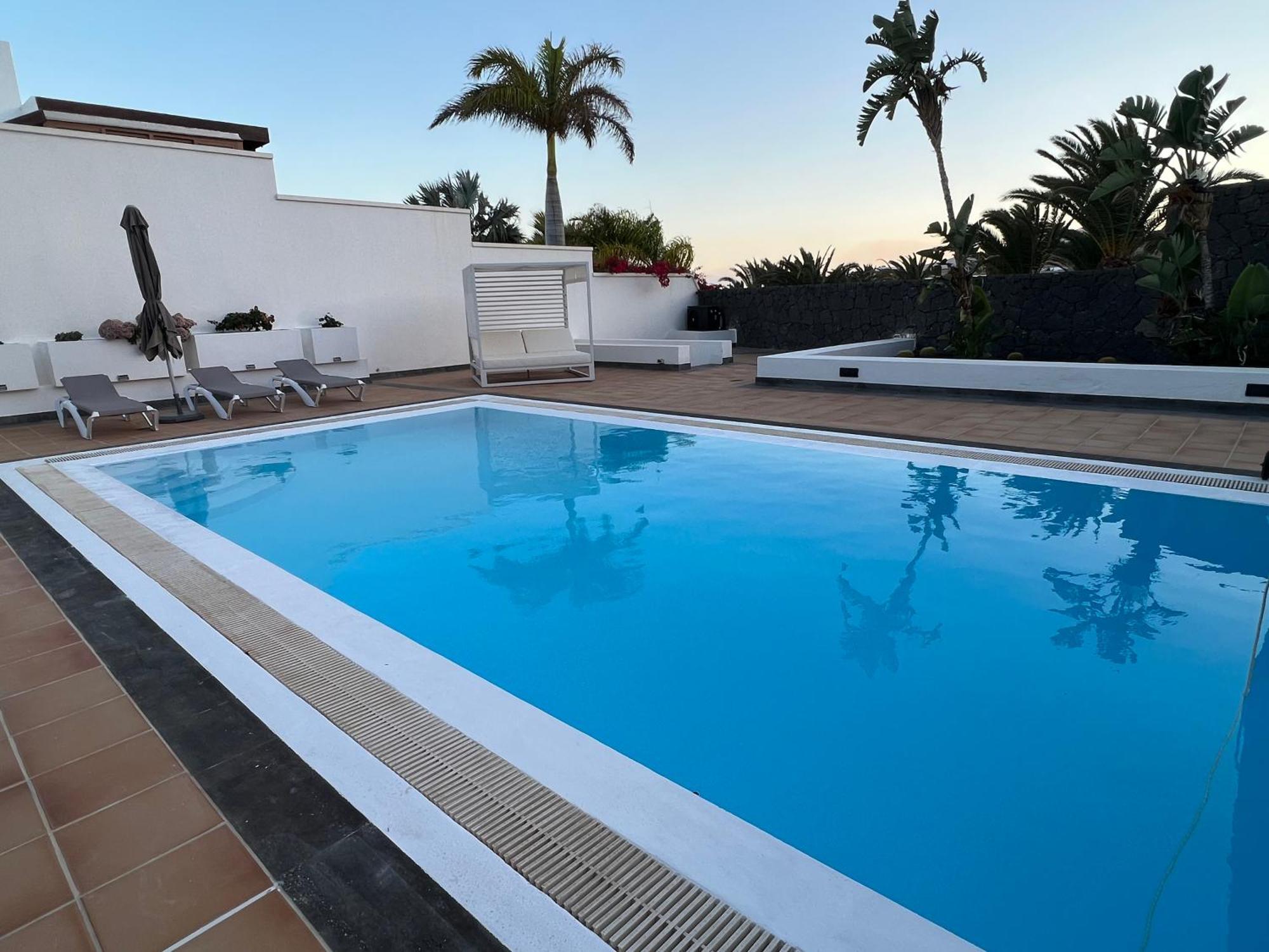 Villa Dedalos - A Luxury Large Villa With A Heated Pool In Puerto Calero Zewnętrze zdjęcie