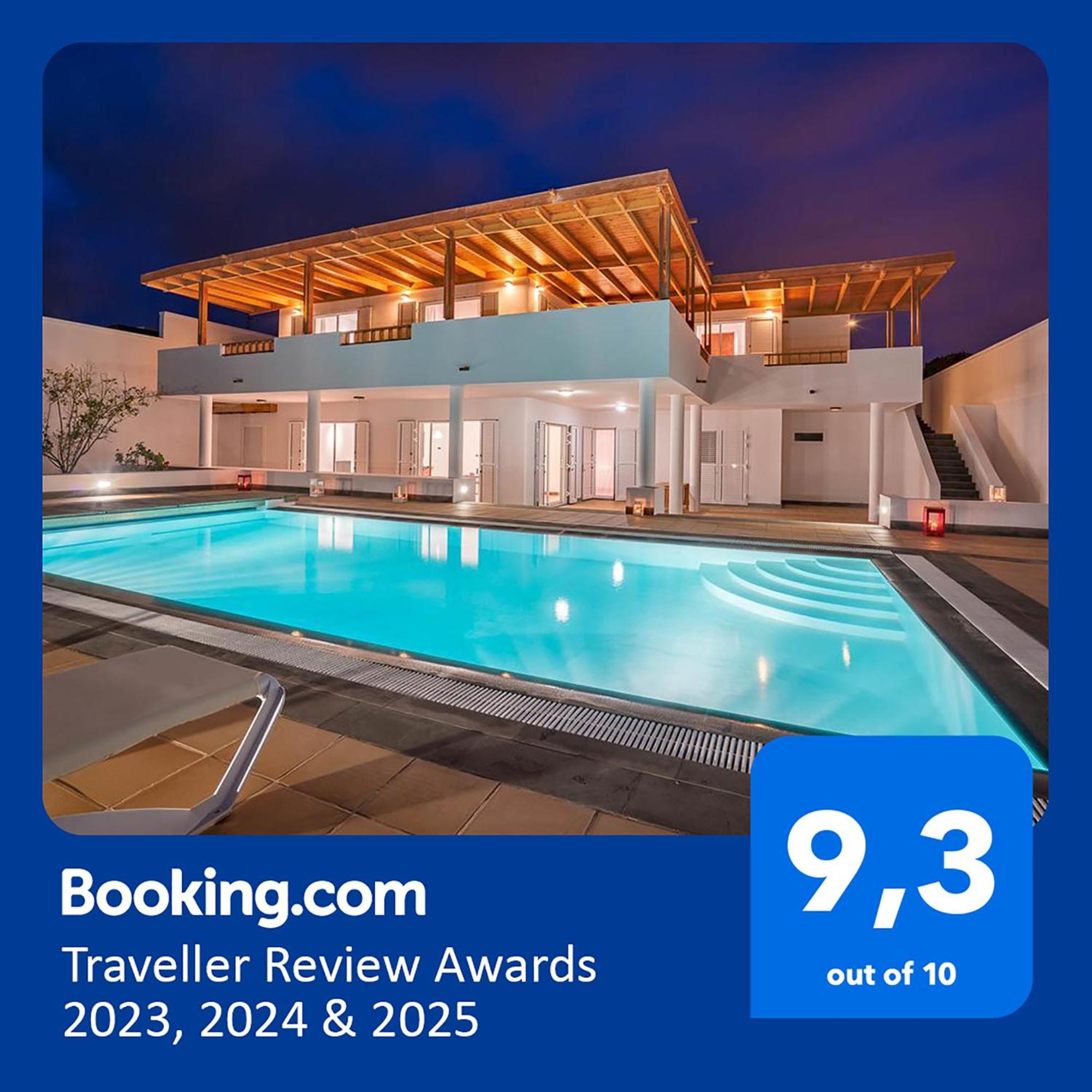Villa Dedalos - A Luxury Large Villa With A Heated Pool In Puerto Calero Zewnętrze zdjęcie