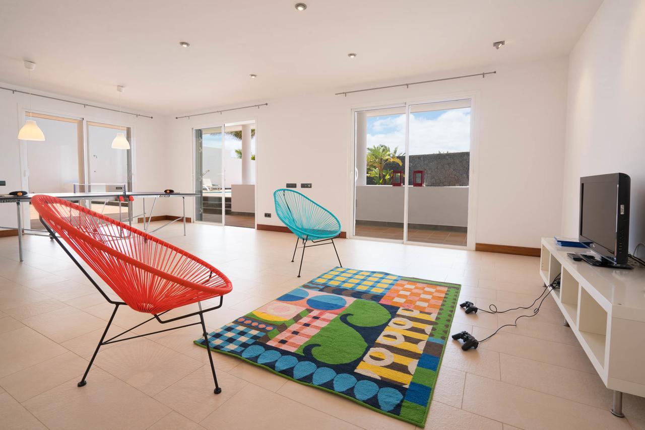 Villa Dedalos - A Luxury Large Villa With A Heated Pool In Puerto Calero Zewnętrze zdjęcie